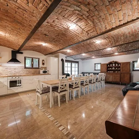 Дом отдыха Lisenka Lisnice (Pardubice)