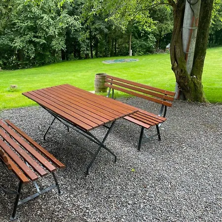 Дом отдыха Lisenka Lisnice (Pardubice)